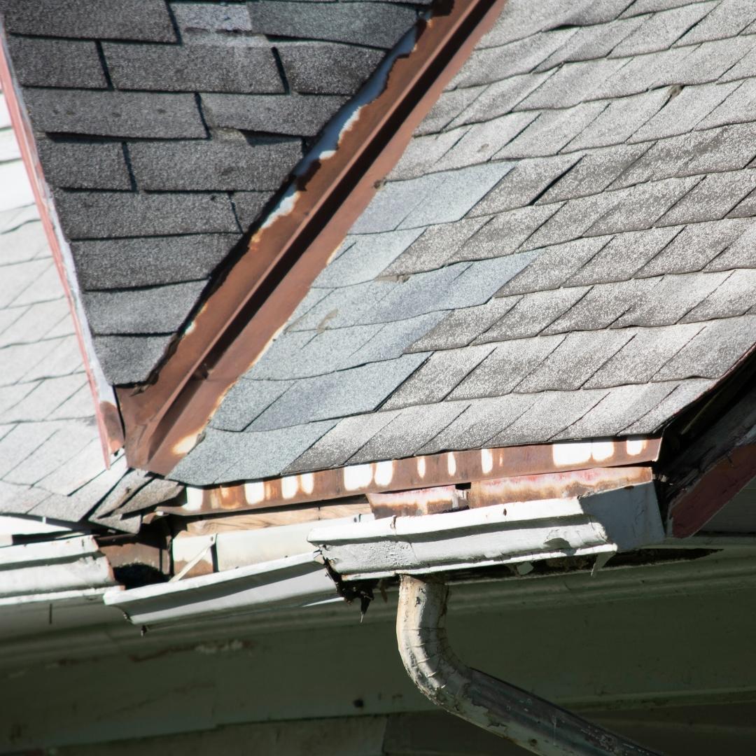 Sagging Roof in need of repair